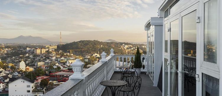 Фото отеля New Life Hotel Dalat