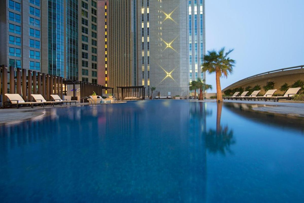 Sofitel Abu Dhabi Corniche фото 1