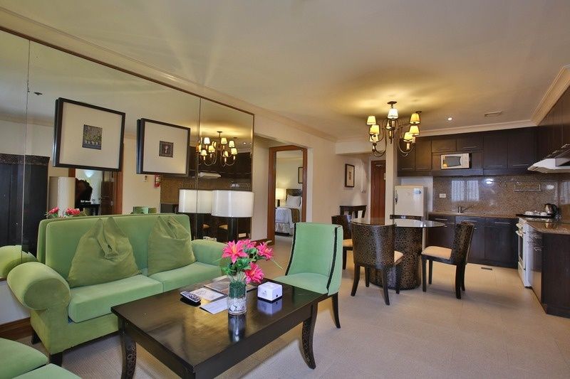Crown Regency Suites Mactan фото 18