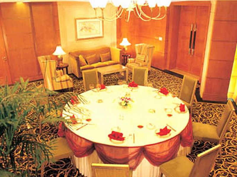 Hong Qiao State Guest фото 100