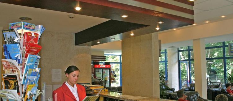 Фото отеля Holiday Park Hotel