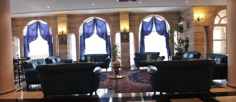 Фото отеля Tassaray Hotel