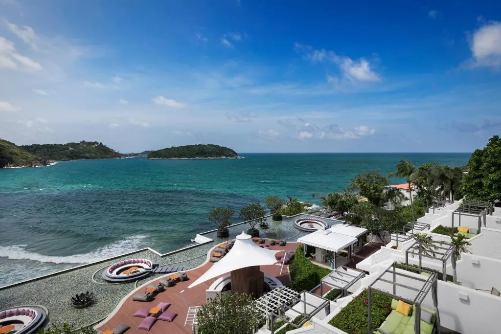 The Nai Harn фото 47