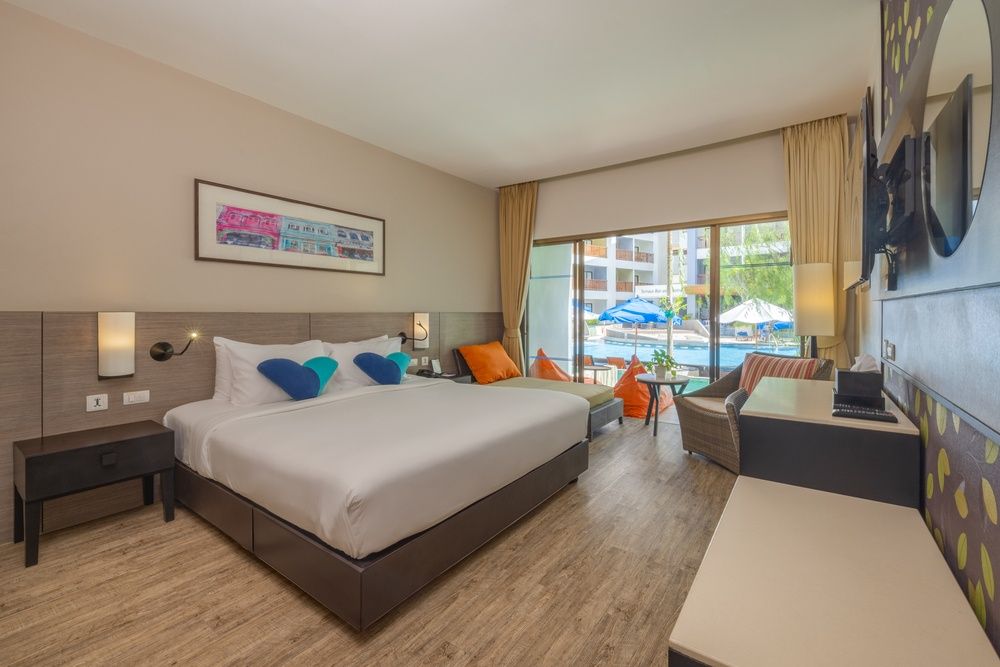 Deevana Plaza Phuket фото 34