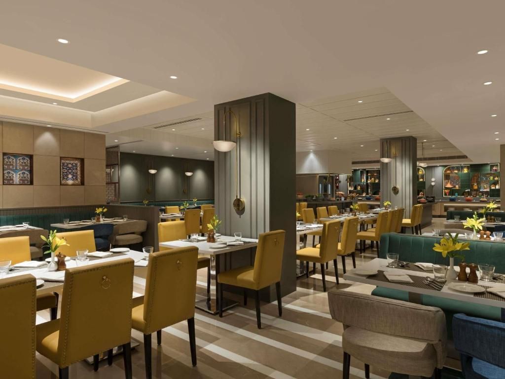 Crystal Sarovar Premiere Agra фото 36