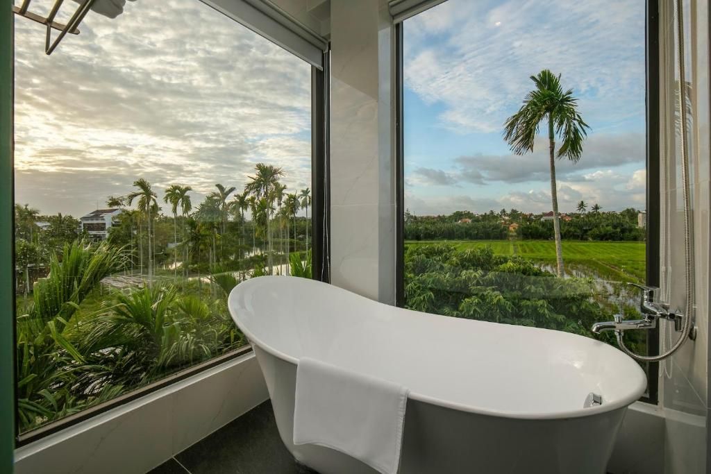 Serene Nature Hotel and Spa Hoi An фото 17