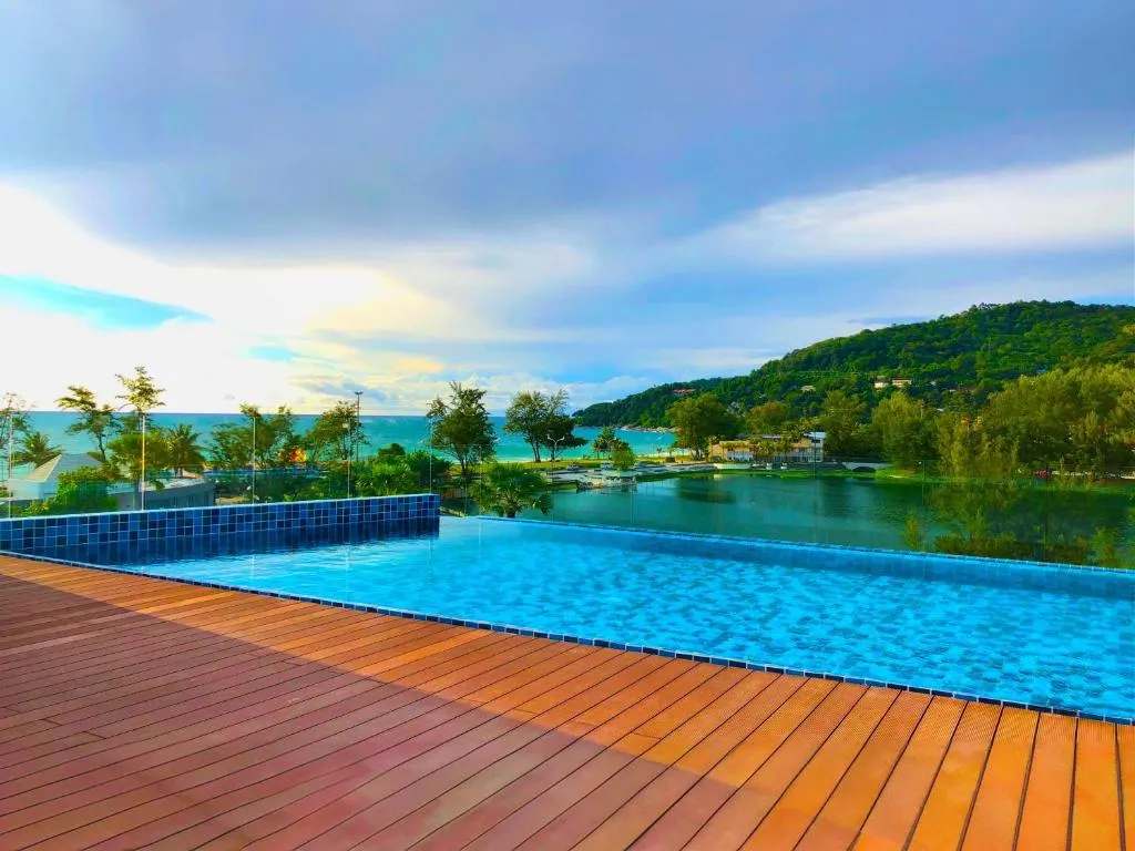 Phoenix Karon Beach Hotel фото 9