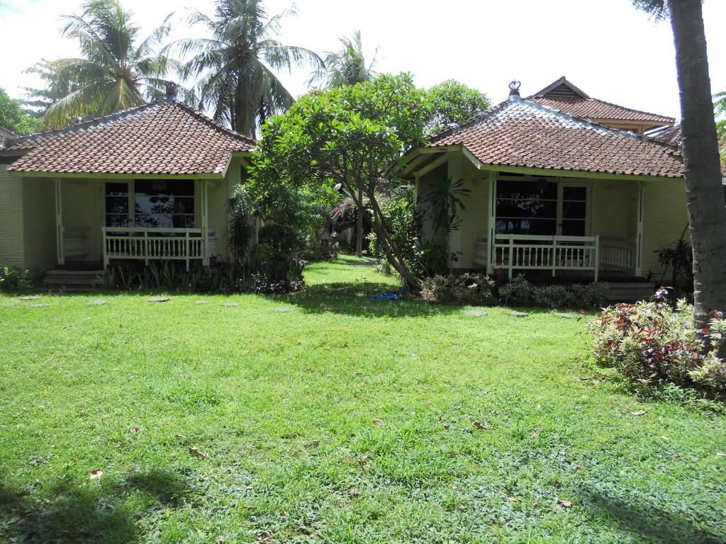Bali Lovina Beach Cottage фото 8