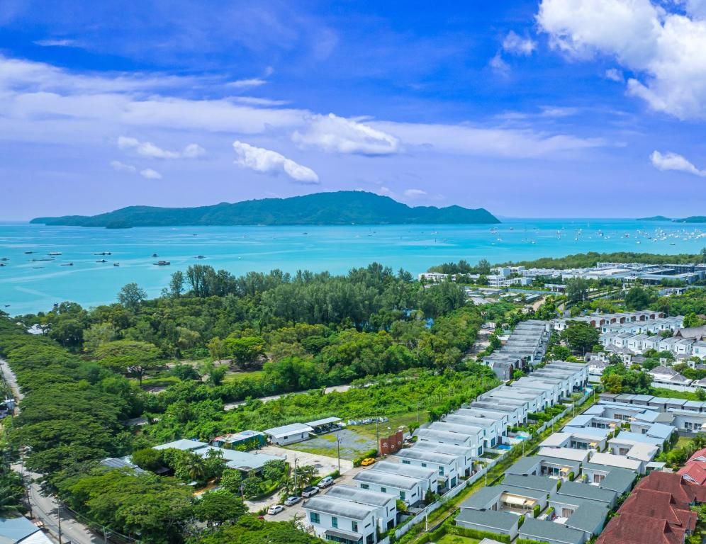 Andaman Sea Best Pool Access and Villas фото 0