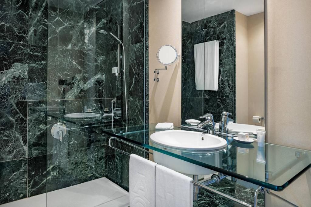 AC Hotel Malaga Palacio by Marriott фото 31