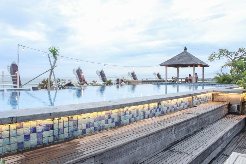 Kutabex Beach Front Hotel фото 38
