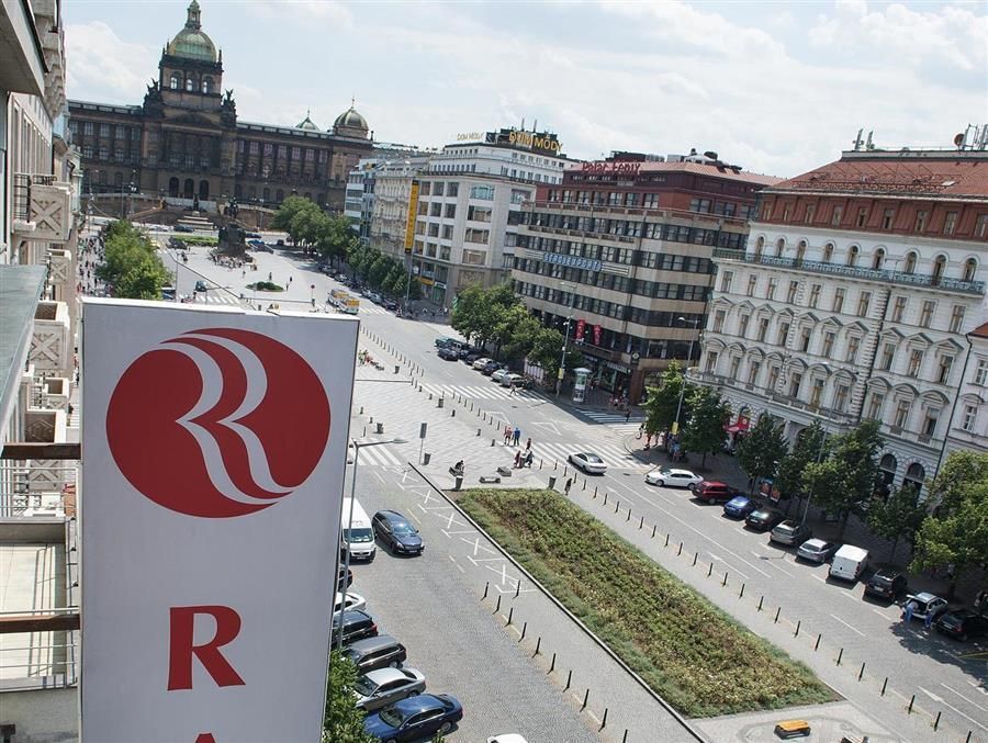 Ramada Airport Hotel Prague фото 11