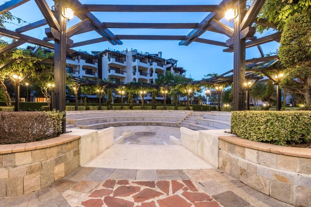 Oasis Beach Club фото 8