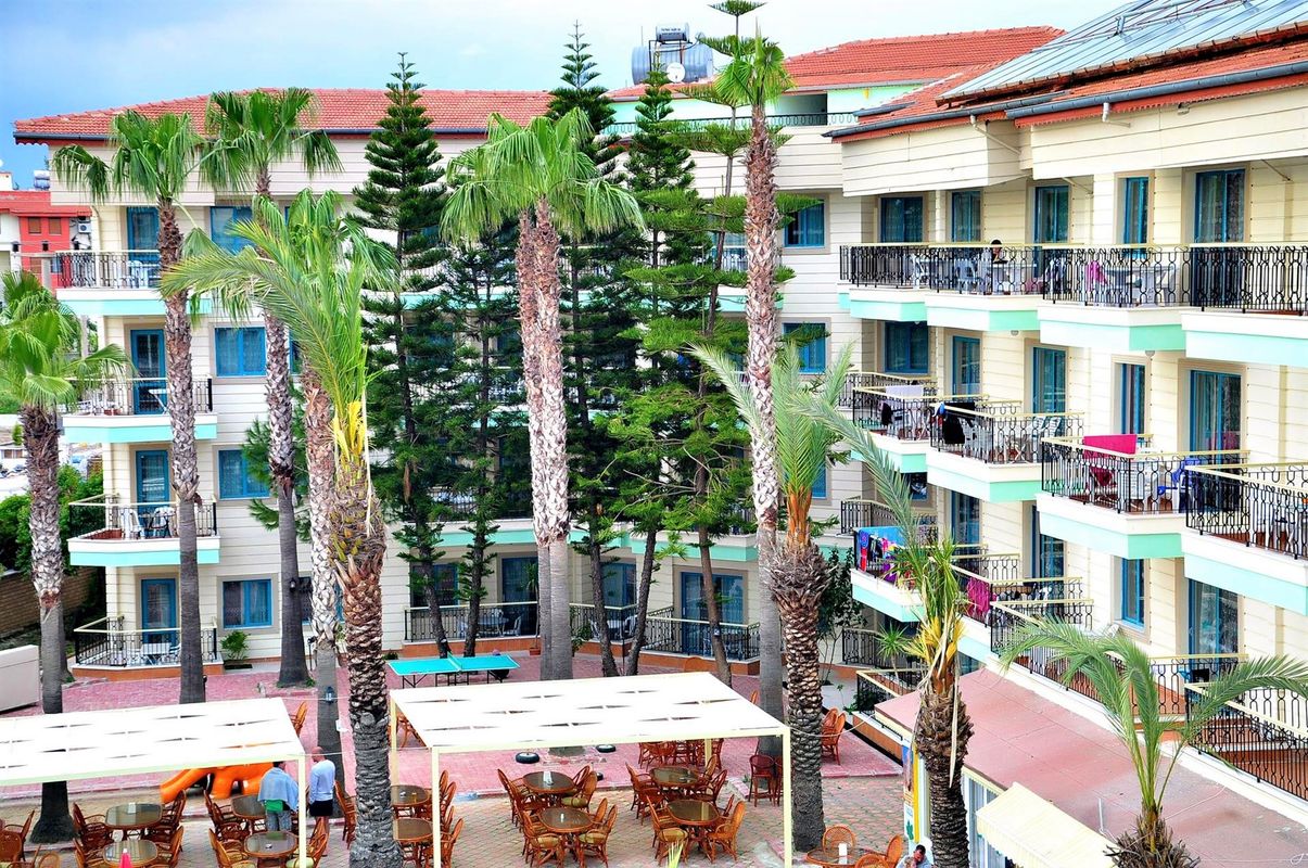 Cinar Family Suite Hotel фото 33