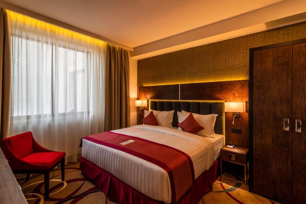 Ramada Hotel & Suites by Wyndham Yerevan фото 39