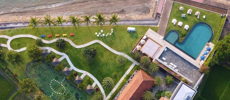 Фото отеля Lovina Beach Club & Resort