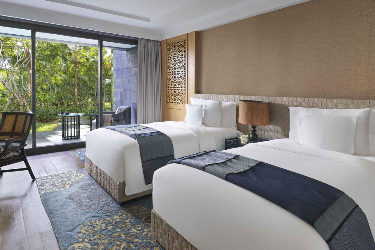 Hotel Indigo Bali Seminyak Beach фото 2