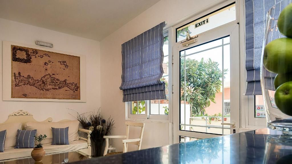 Diamond Apartments and Suites фото 3