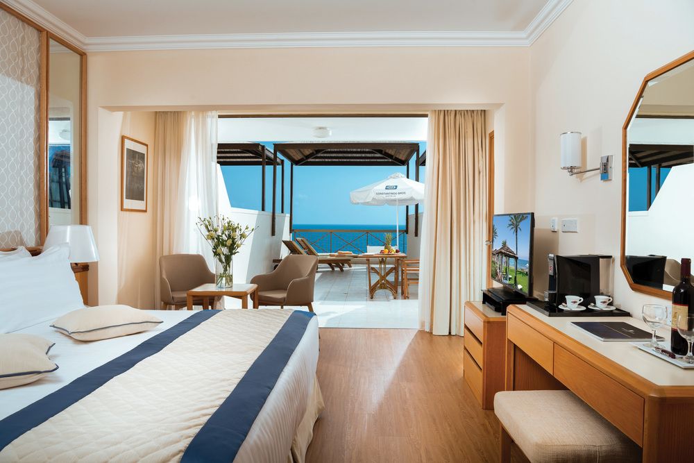 Constantinou Bros Athena Beach Hotel фото 45
