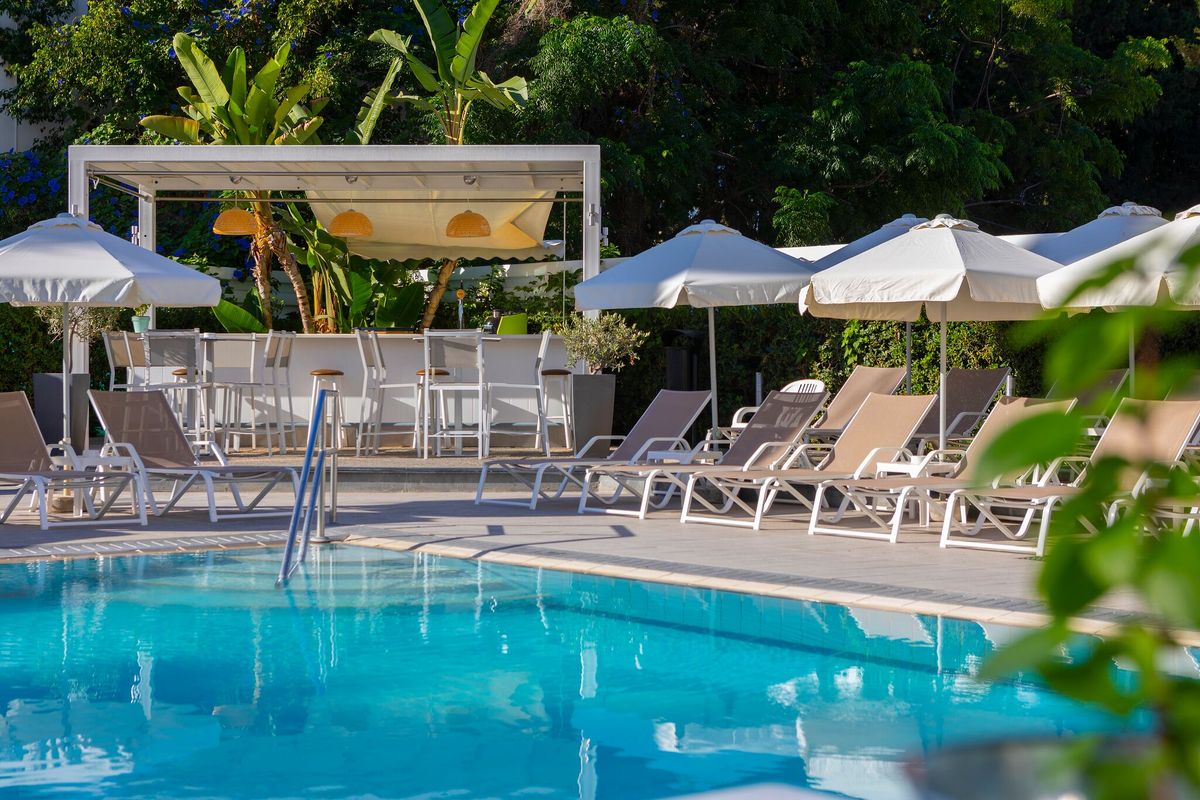 Anemi Hotel and Suites фото 9