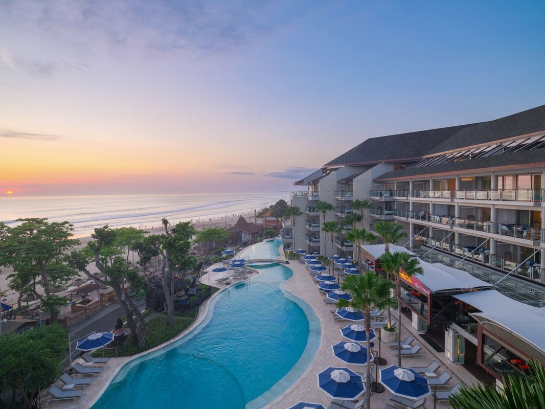 Double-Six Luxury Hotel Seminyak фото 5