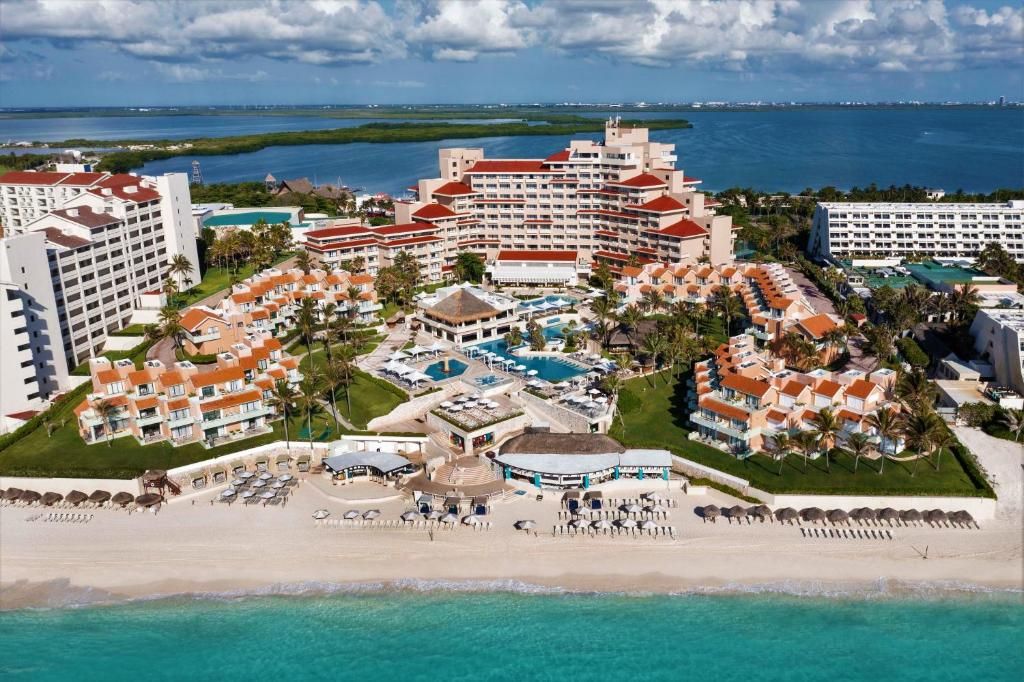 Omni Cancun Hotel & Villas фото 20