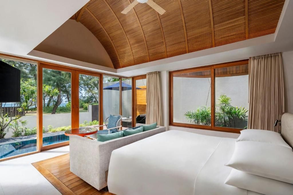 Renaissance Phuket Resort & Spa фото 98