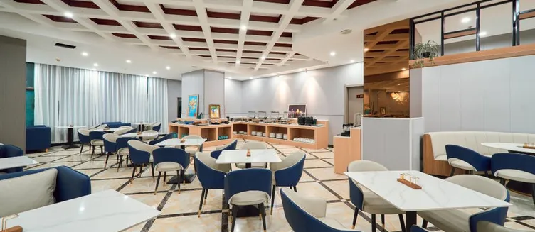 Фото отеля SANYA YEJING LANAN GRAND HOTEL (DADONGHAI SQUARE BRANCH)