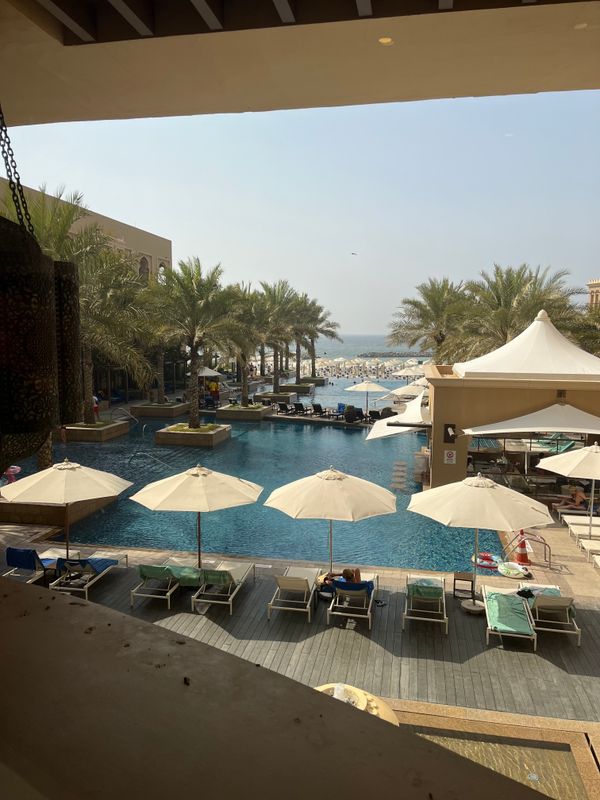 Sheraton Sharjah Beach Resort & Spa фото 61