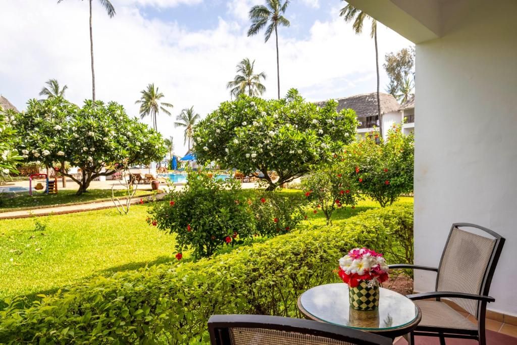 Nungwi Beach Resort by Turaco фото 129