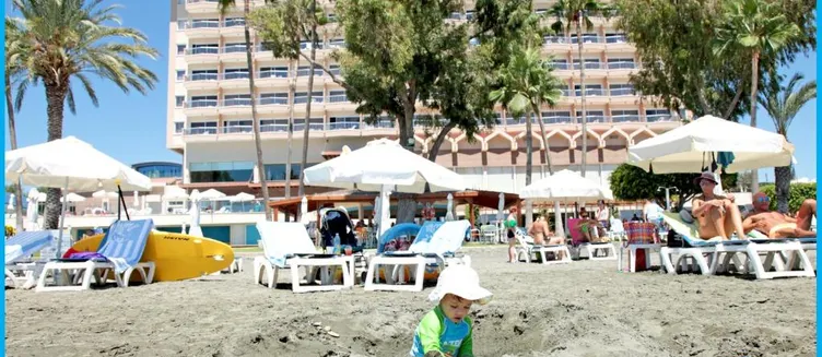 Фото отеля Poseidonia Beach Hotel