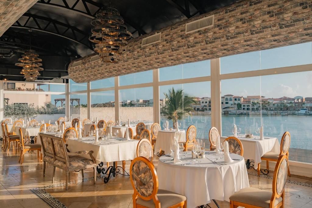 Ancora Cap Cana, Marina Resort and Villas фото 33