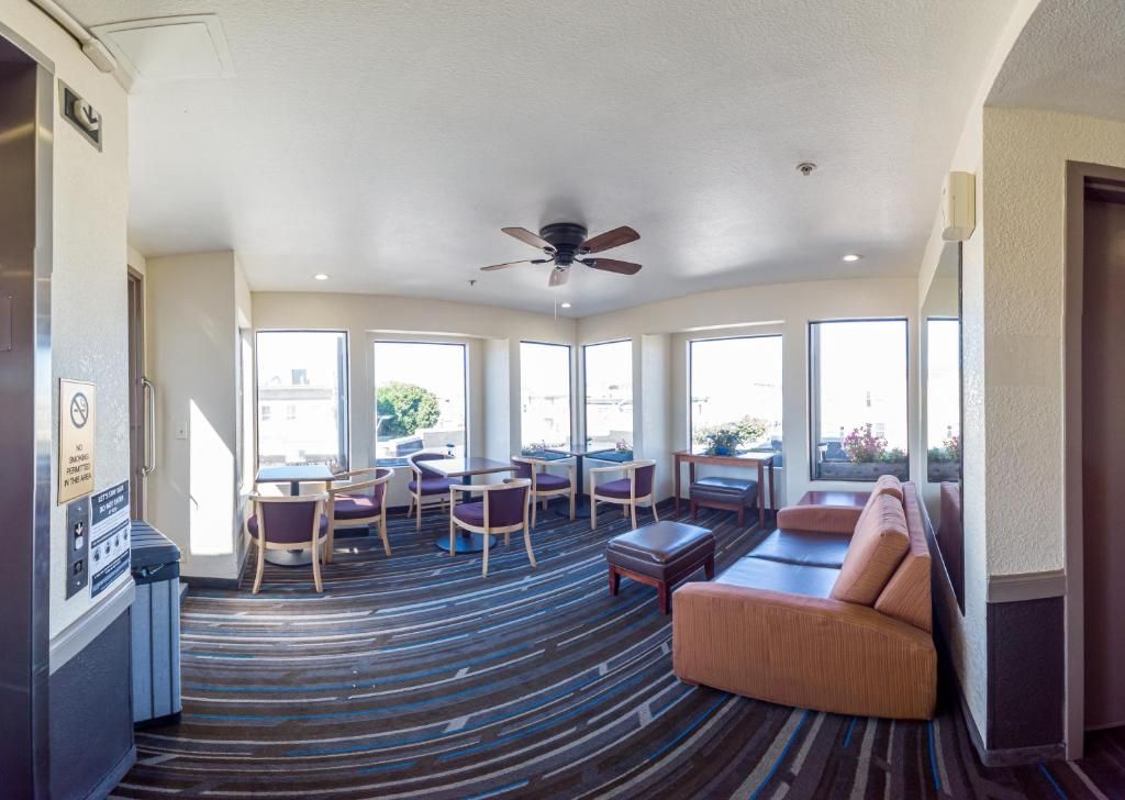 Buena Vista Motor Inn фото 45