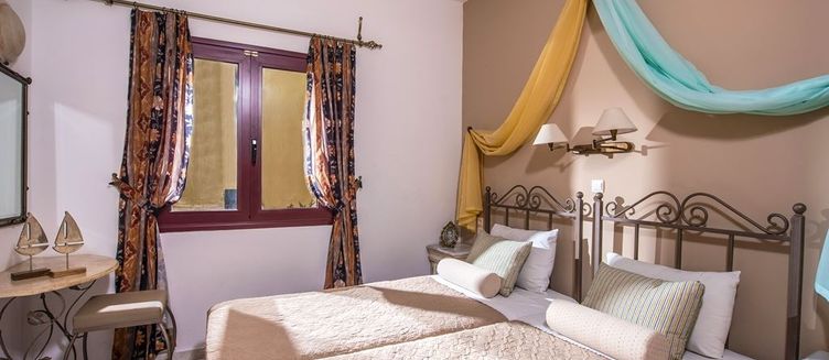 Фото отеля Irida Hotel Apartments
