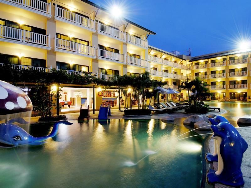 Thara Patong Beach Resort & Spa фото 38