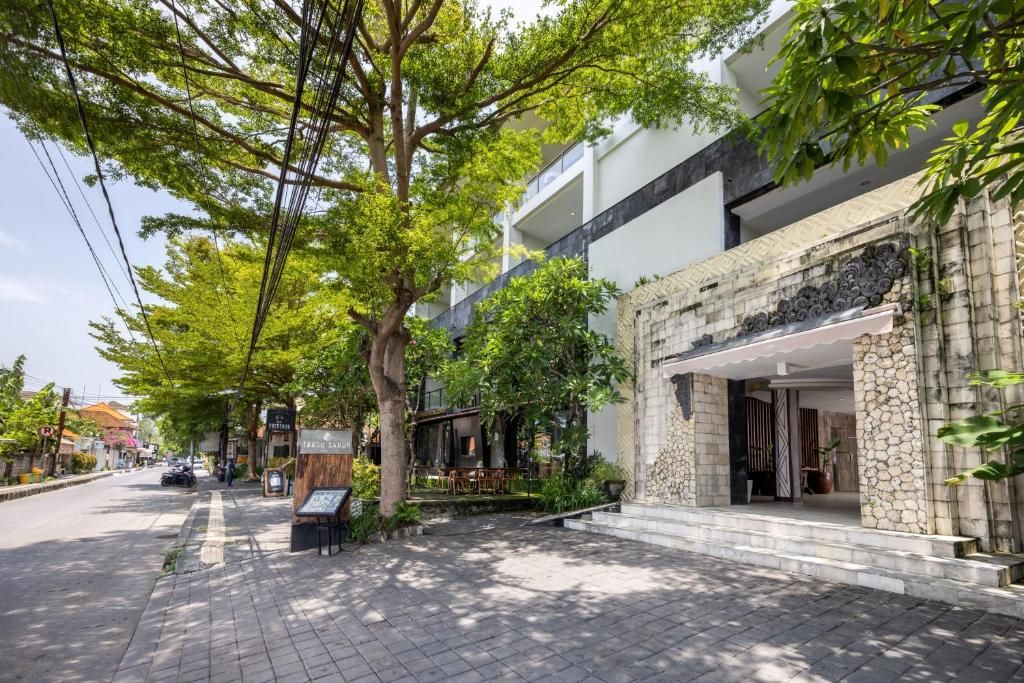 Taksu Sanur Hotel фото 32