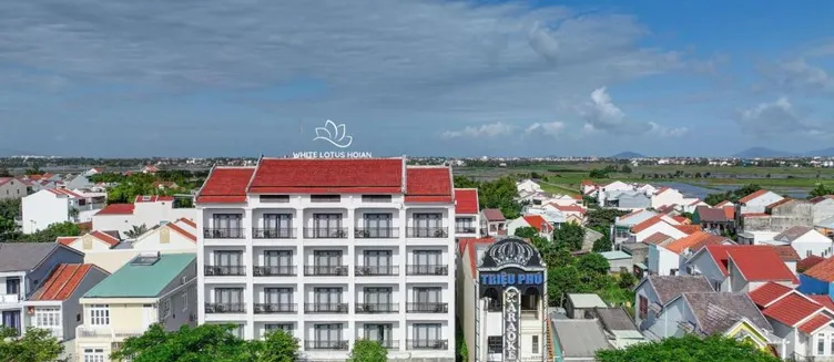 Фото отеля White Lotus Hotel Hoian