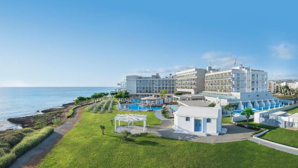 Pernera Beach Hotel фото 27