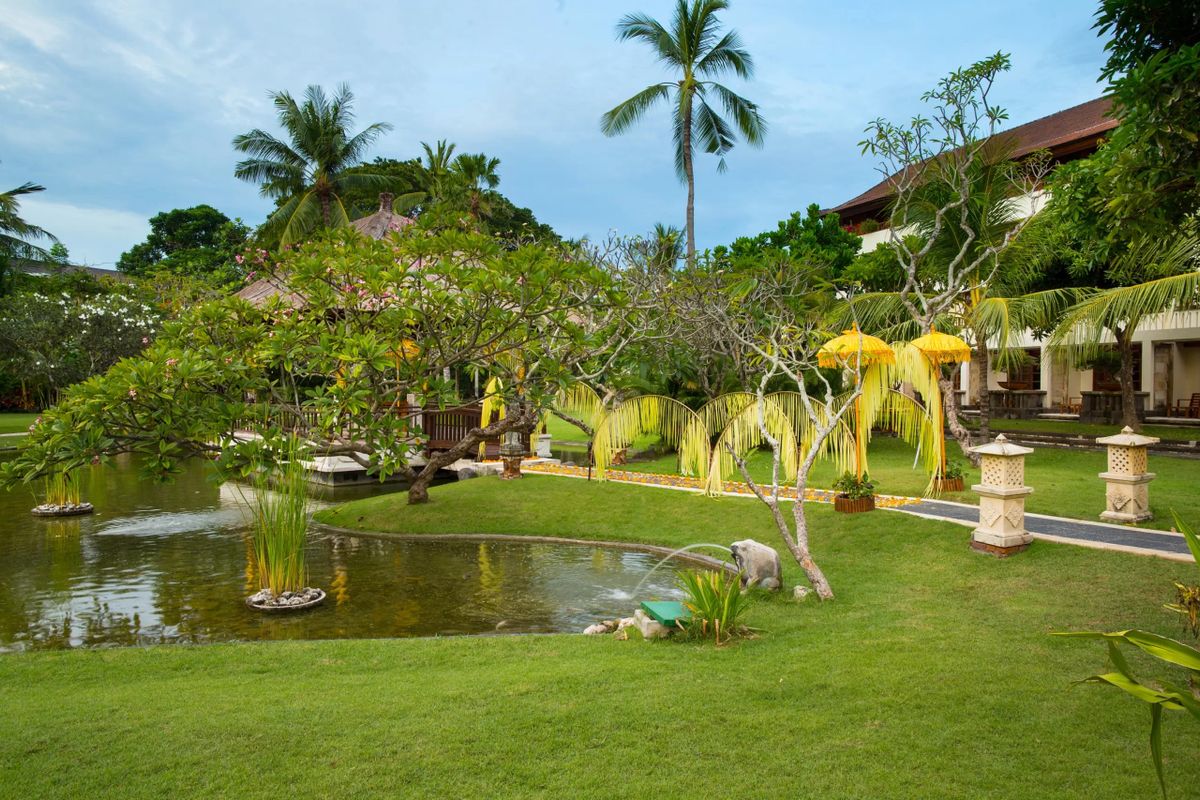 Nusa Dua Beach Hotel & Spa фото 62