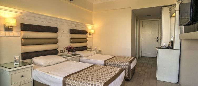 Фото отеля Hotelus Royal