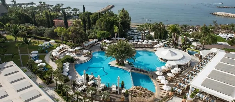 Фото отеля Mediterranean Beach