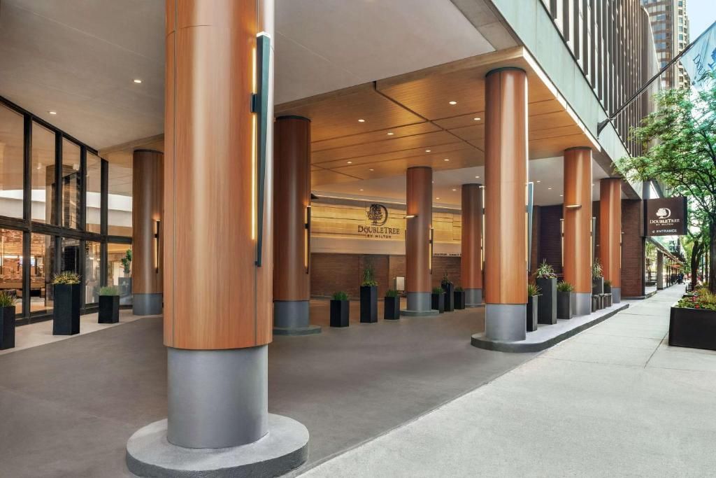DoubleTree by Hilton Hotel Chicaco - Magnificent Mile фото 28