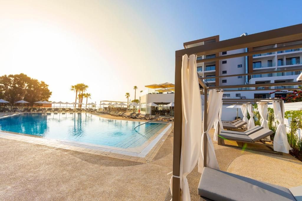 Leonardo Crystal Cove Hotel & Spa - by the sea (only adults 16+) фото 6
