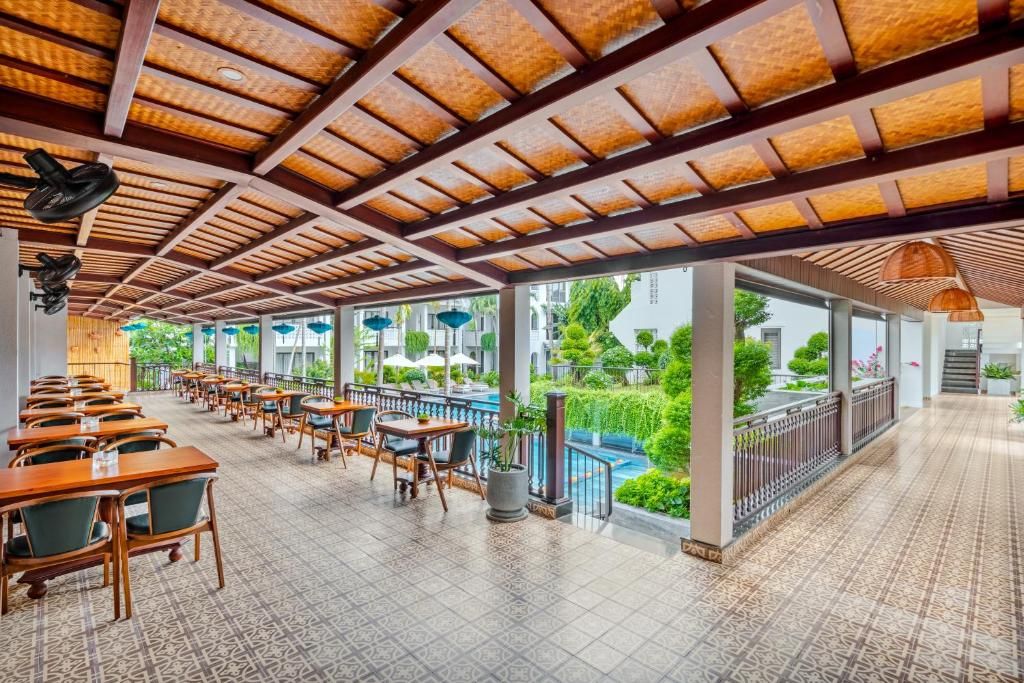 The Saga Hotel Hoi An фото 16