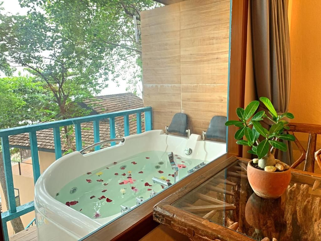 Baan Hin Sai Resort & Spa - SHA Extra Plus фото 40