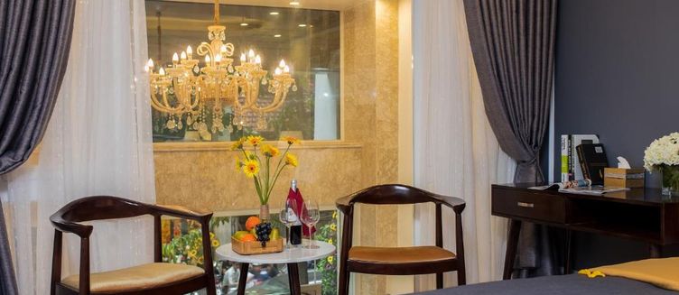 Фото отеля MayFlower Hotel