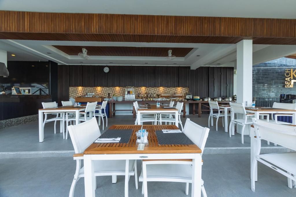 KC Beach Club & Pool Villas фото 62