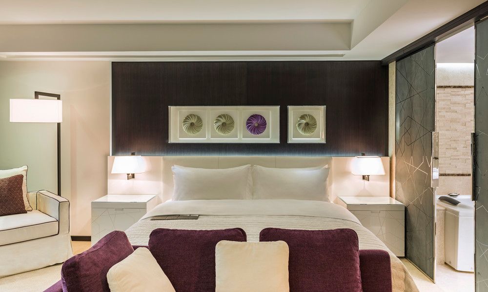 Le Meridien Dubai Hotel & Conference Centre фото 100