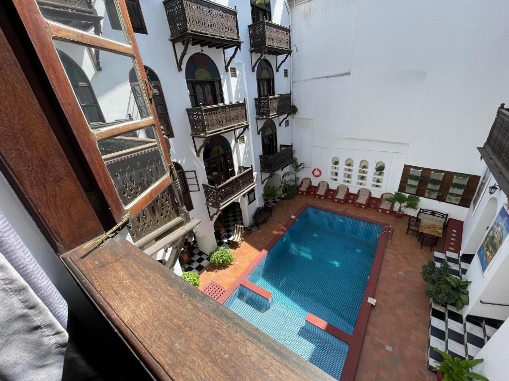 Dhow Palace фото 45