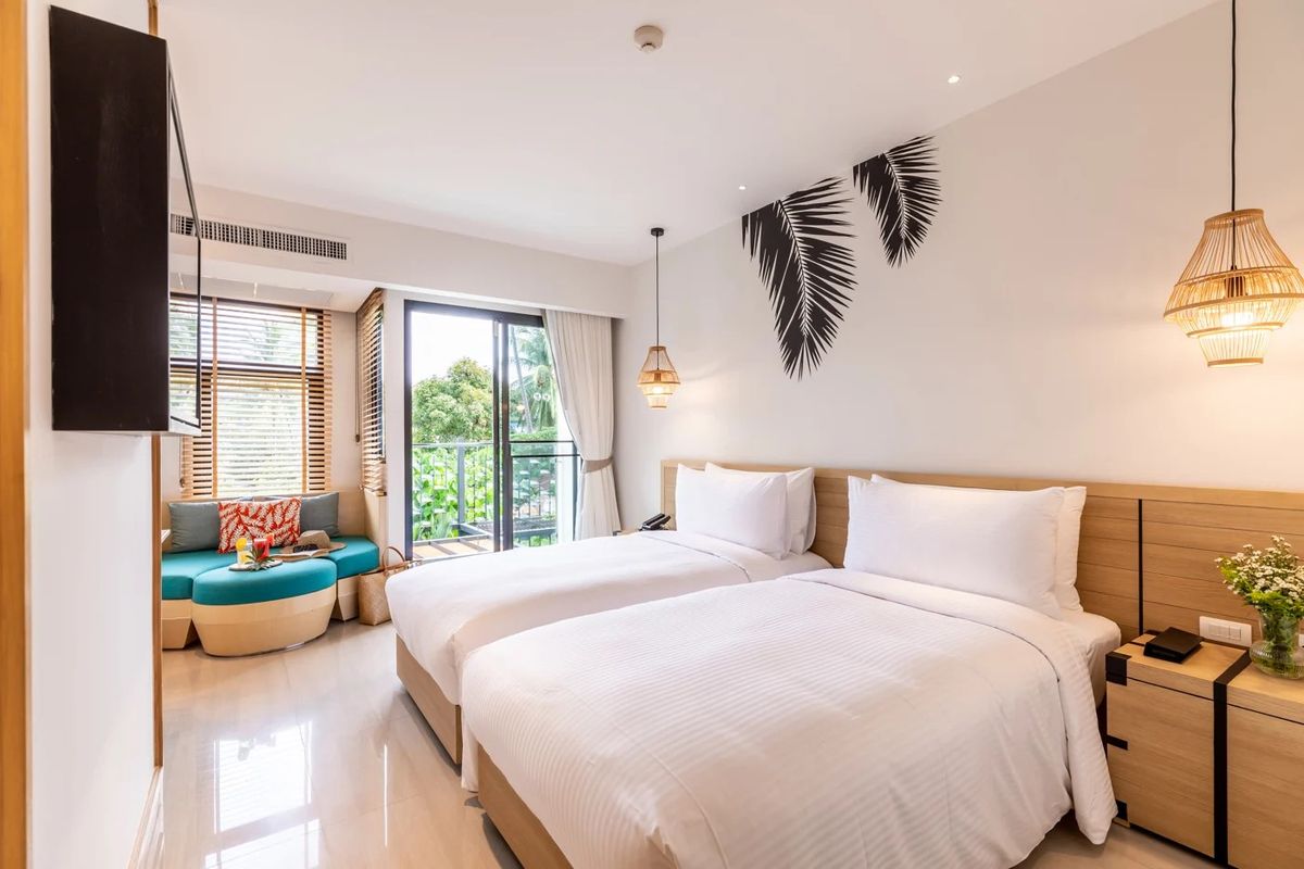 Outrigger Surin Beach Resort фото 4